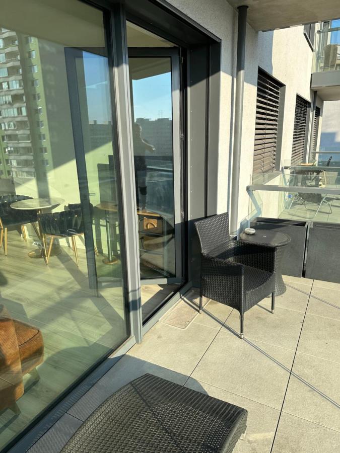 Ein Park Apartment With Free Parking 브라티슬라바 외부 사진
